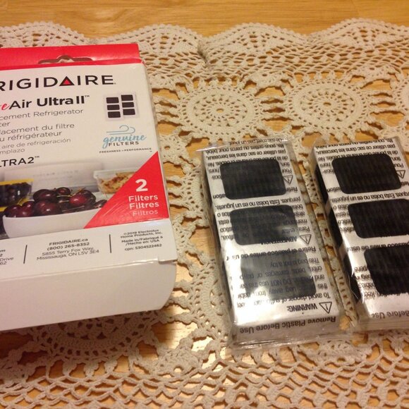 Frigidaire Pure Air Ultra II replacemtn refrigerator filter two pack - Picture 2 of 7